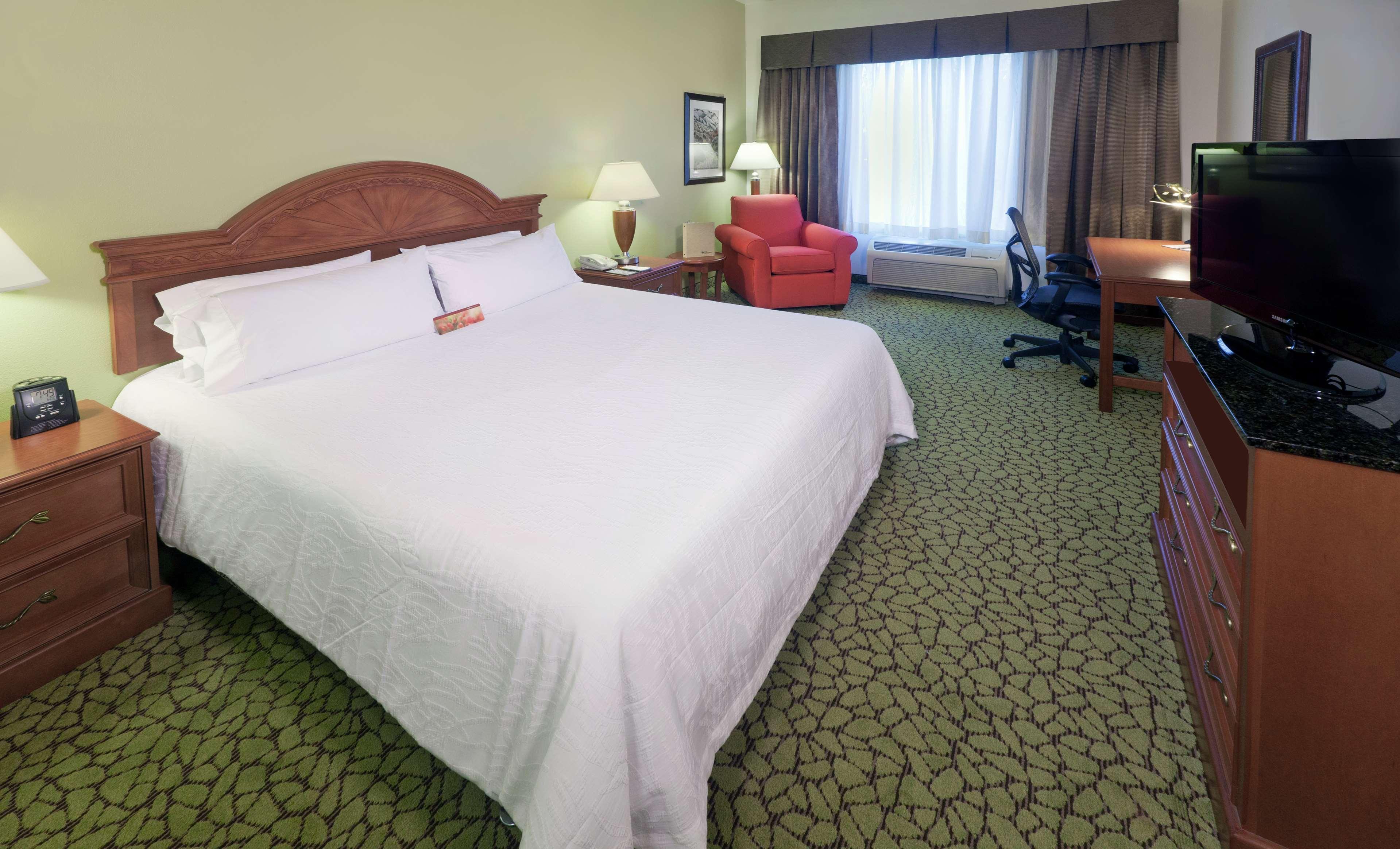Hilton Garden Inn Ontario רנצ'ו קוקמונגה מראה חיצוני תמונה