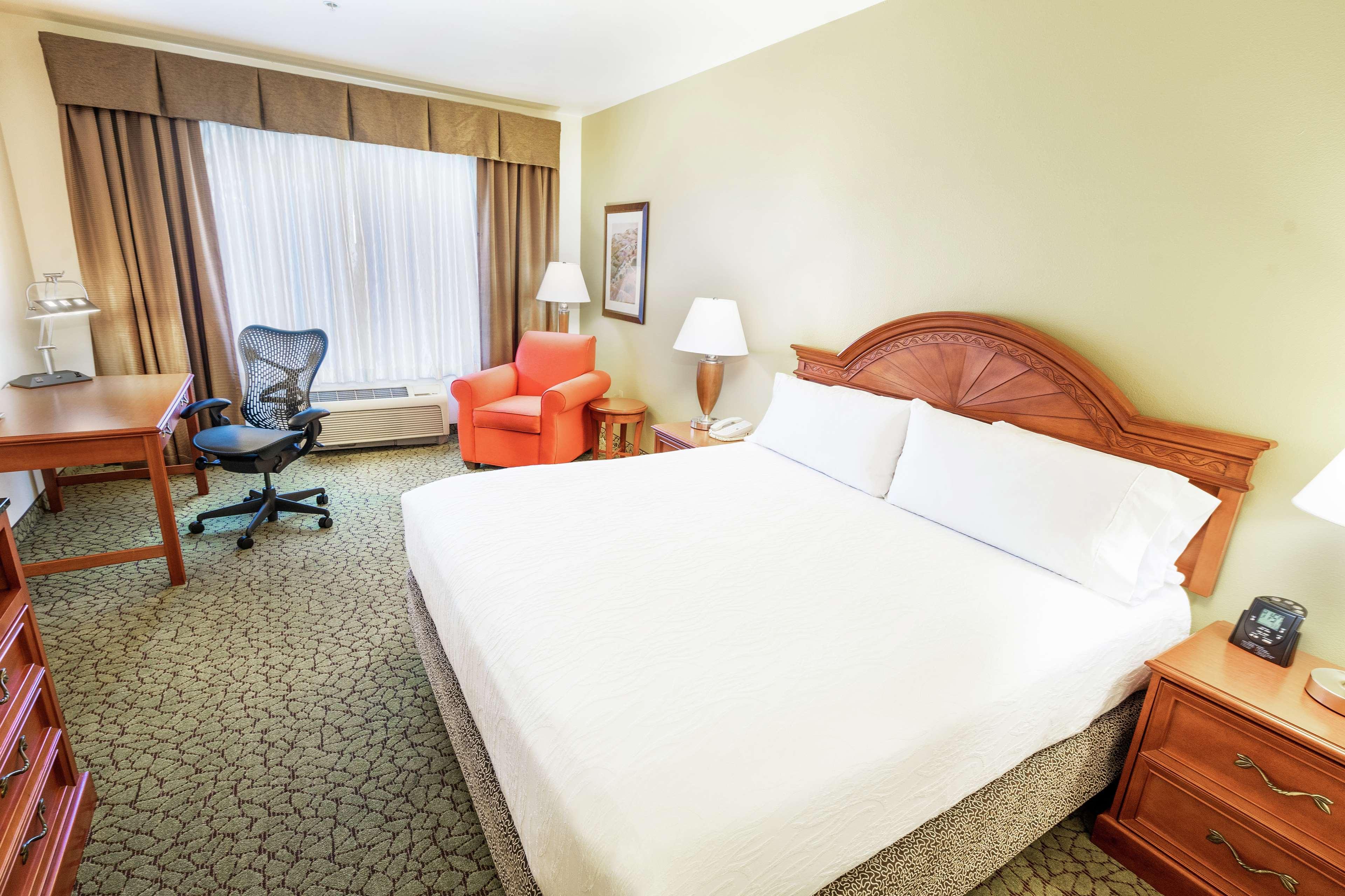 Hilton Garden Inn Ontario רנצ'ו קוקמונגה מראה חיצוני תמונה