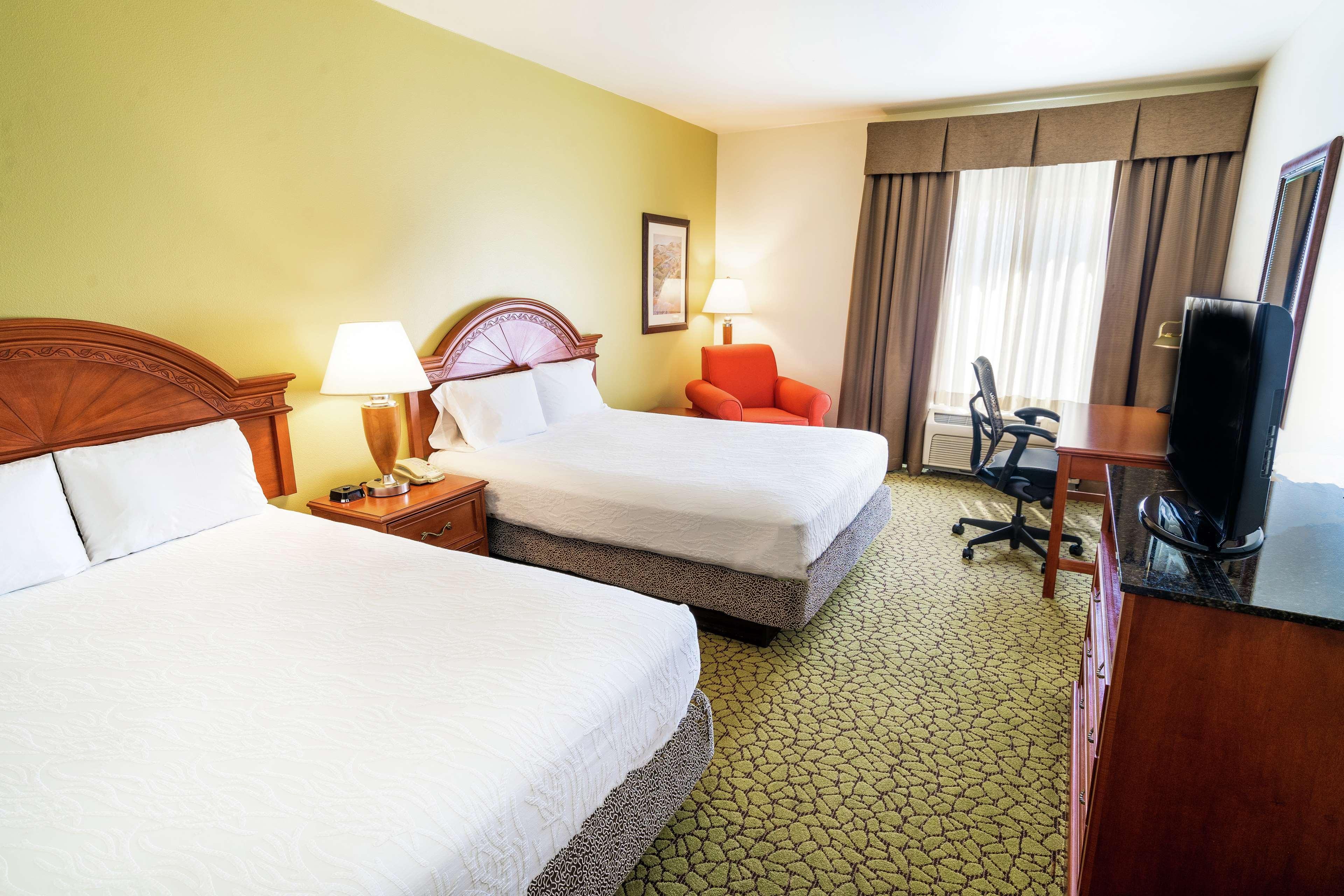 Hilton Garden Inn Ontario רנצ'ו קוקמונגה מראה חיצוני תמונה