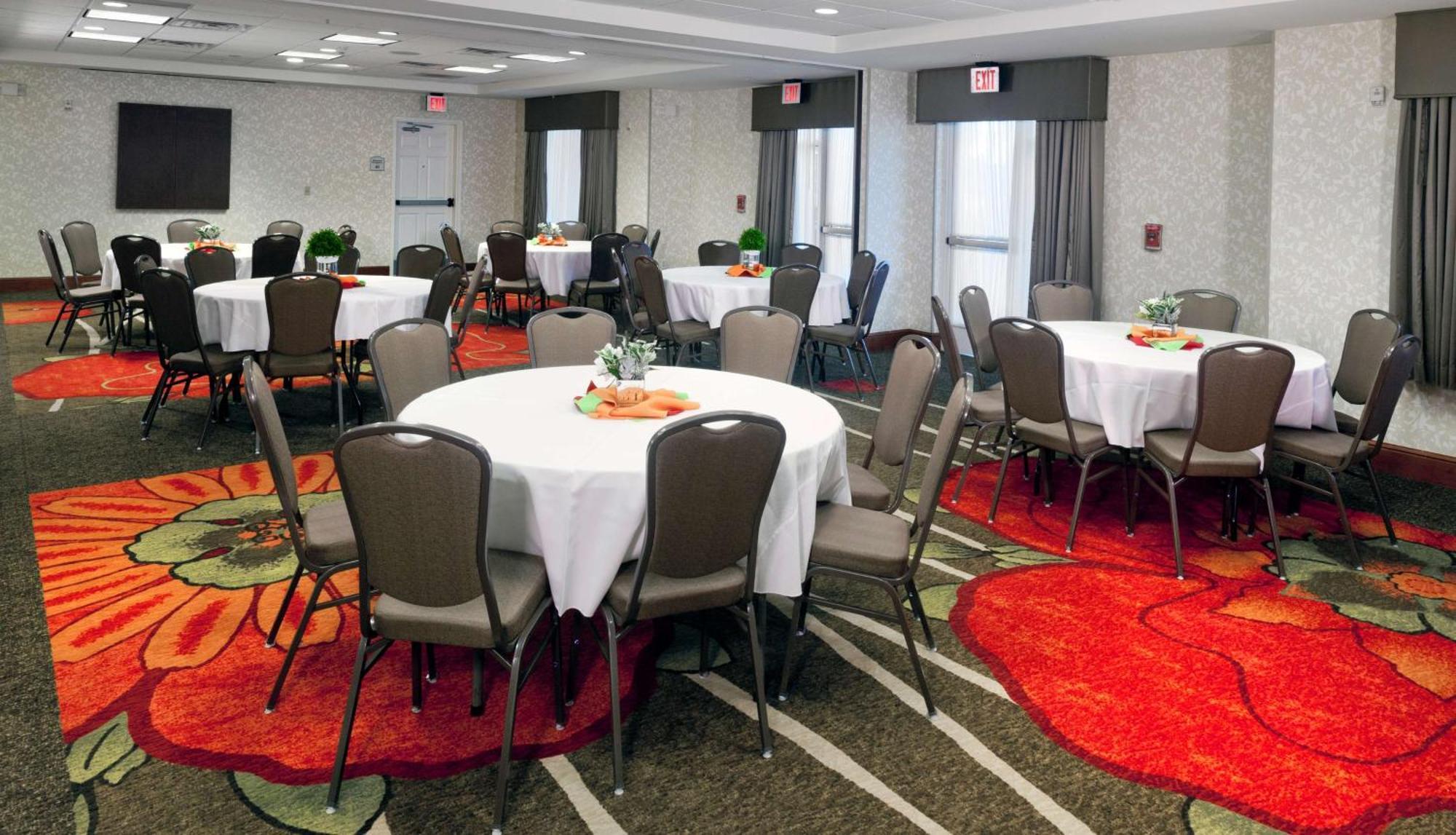 Hilton Garden Inn Ontario רנצ'ו קוקמונגה מראה חיצוני תמונה