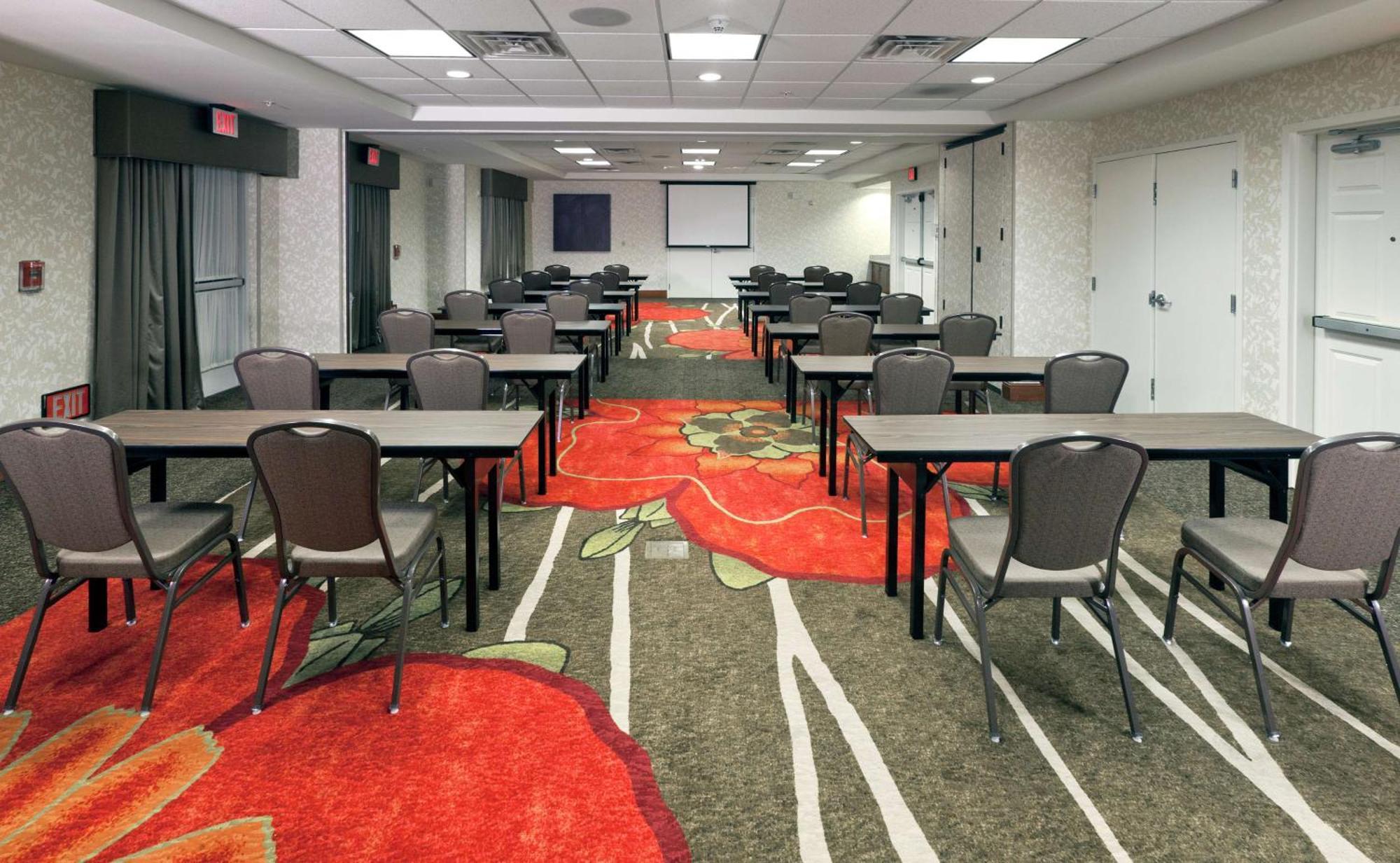 Hilton Garden Inn Ontario רנצ'ו קוקמונגה מראה חיצוני תמונה