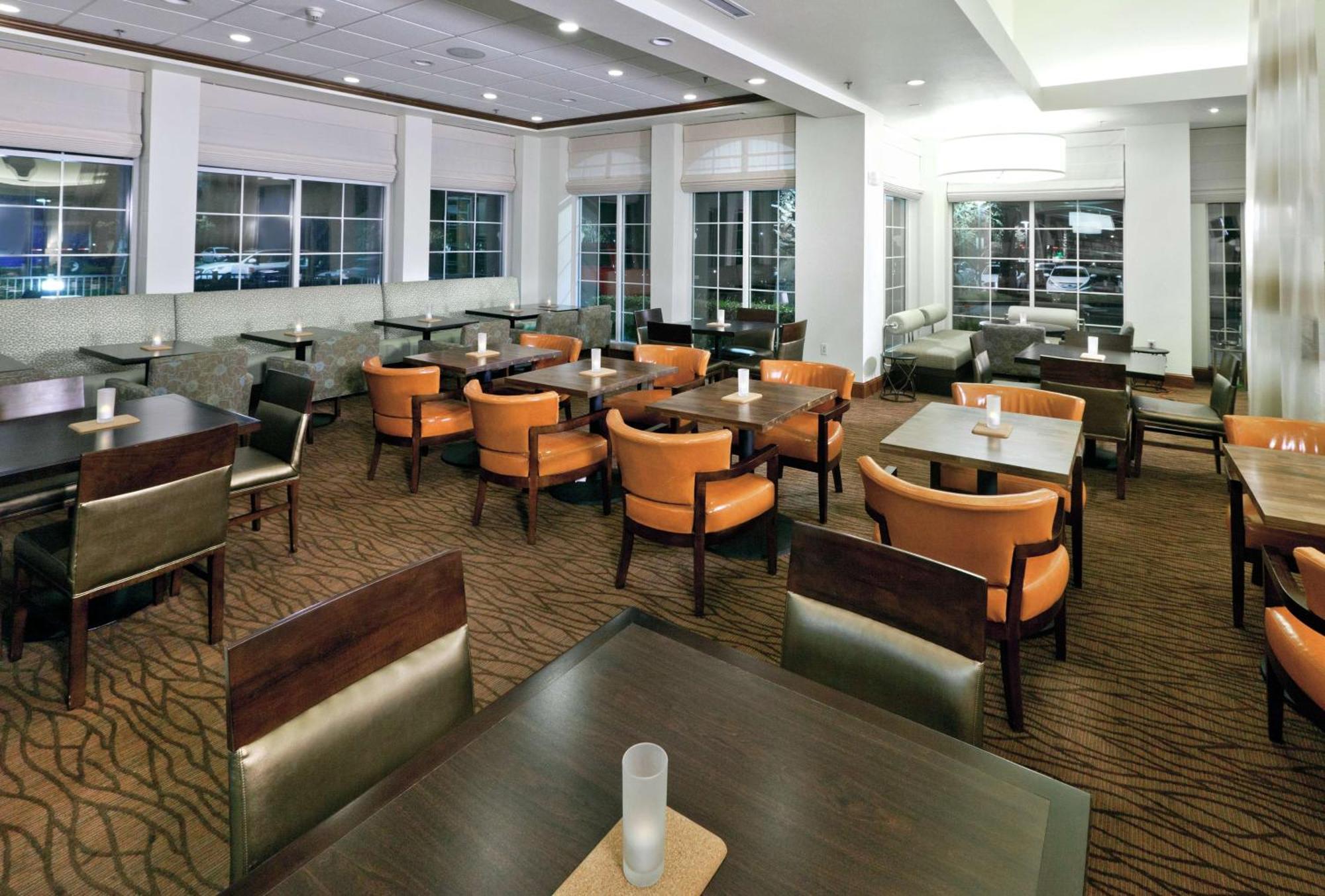 Hilton Garden Inn Ontario רנצ'ו קוקמונגה מראה חיצוני תמונה